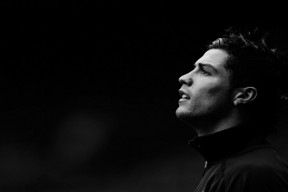 开云官网-莱比锡红牛对阵威尔士，巴斯托尼用防守艺术，在绿茵场筑起叹息之墙