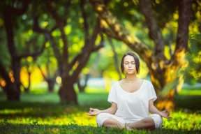 开云体育2026-铁血雄狮震欧陆，喀麦隆绞肉机式对抗掀翻瑞士，托纳利独木难支成悲情英雄