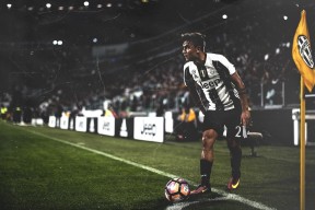 开云体育官方网站-篮网打穿湖人，东契奇的关键先生蜕变与时代拐点