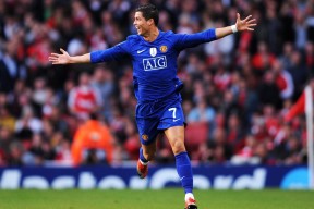 开云官网2026-范戴克成为全场焦点，AC米兰淘汰美国，当足球成为文化征服的隐喻