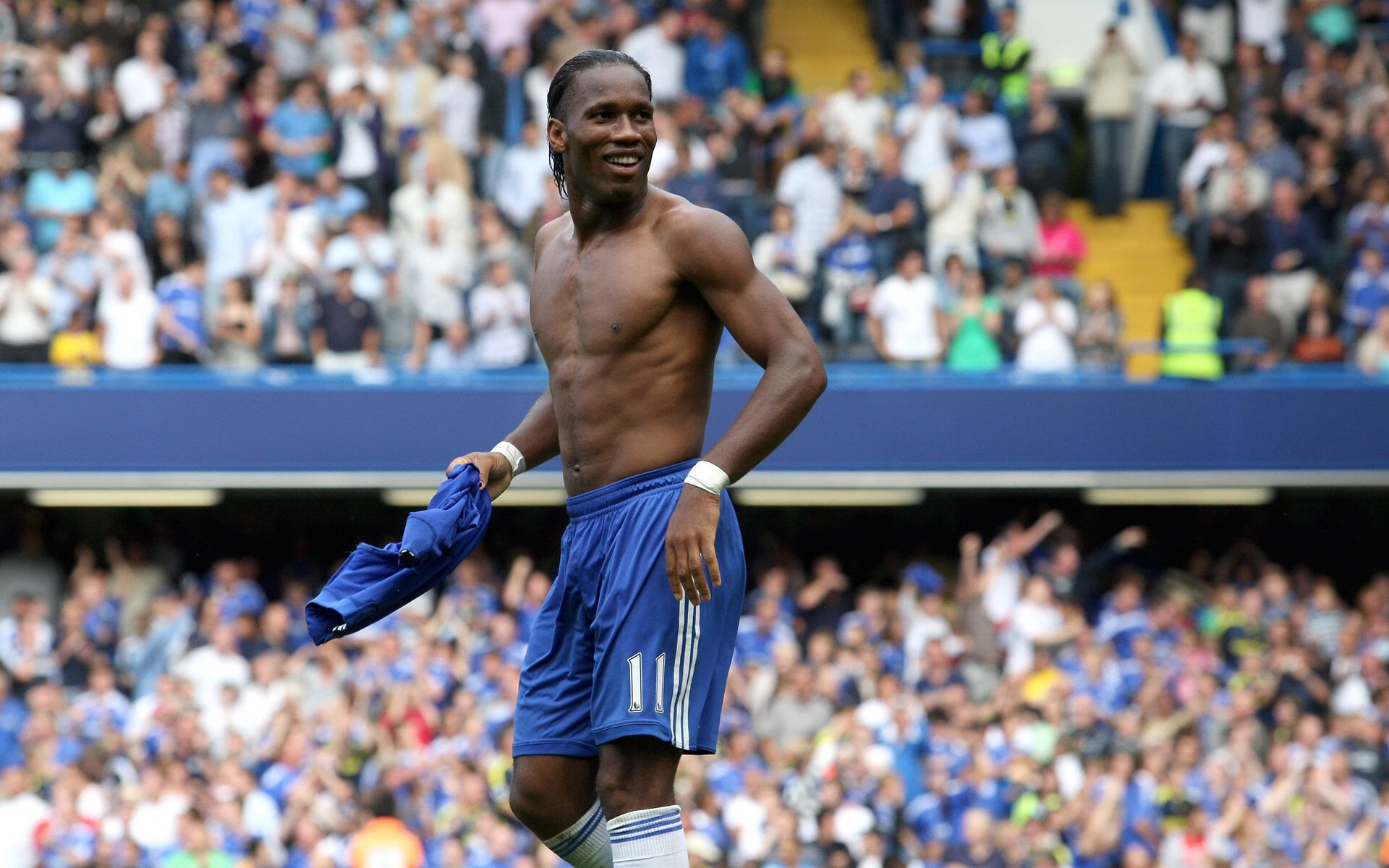 布克全场最佳无争议，尼克斯生死战取胜广厦队，当个人英雄主义照亮团队求生之路