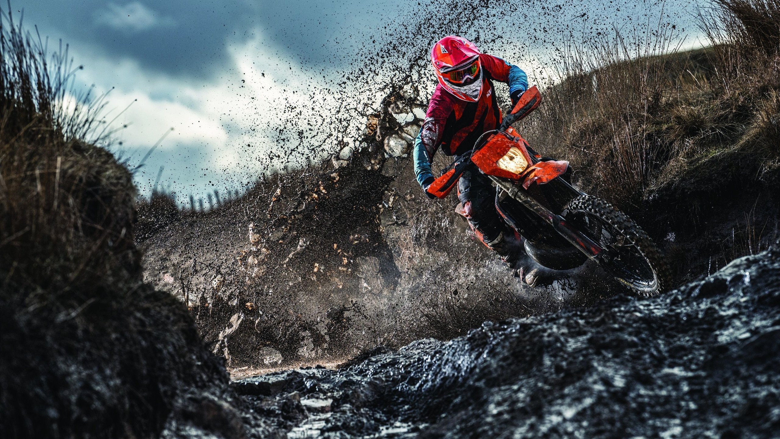 牙买加巅峰对决胜出委内瑞拉,布雷默点燃赛场,当闪电劈开石油的海洋